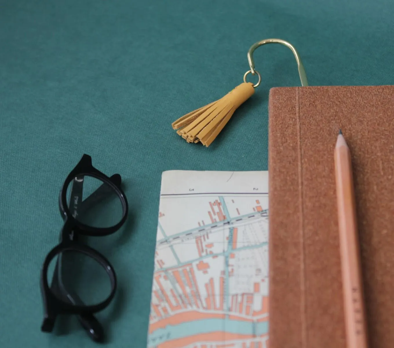 BOOKMARK