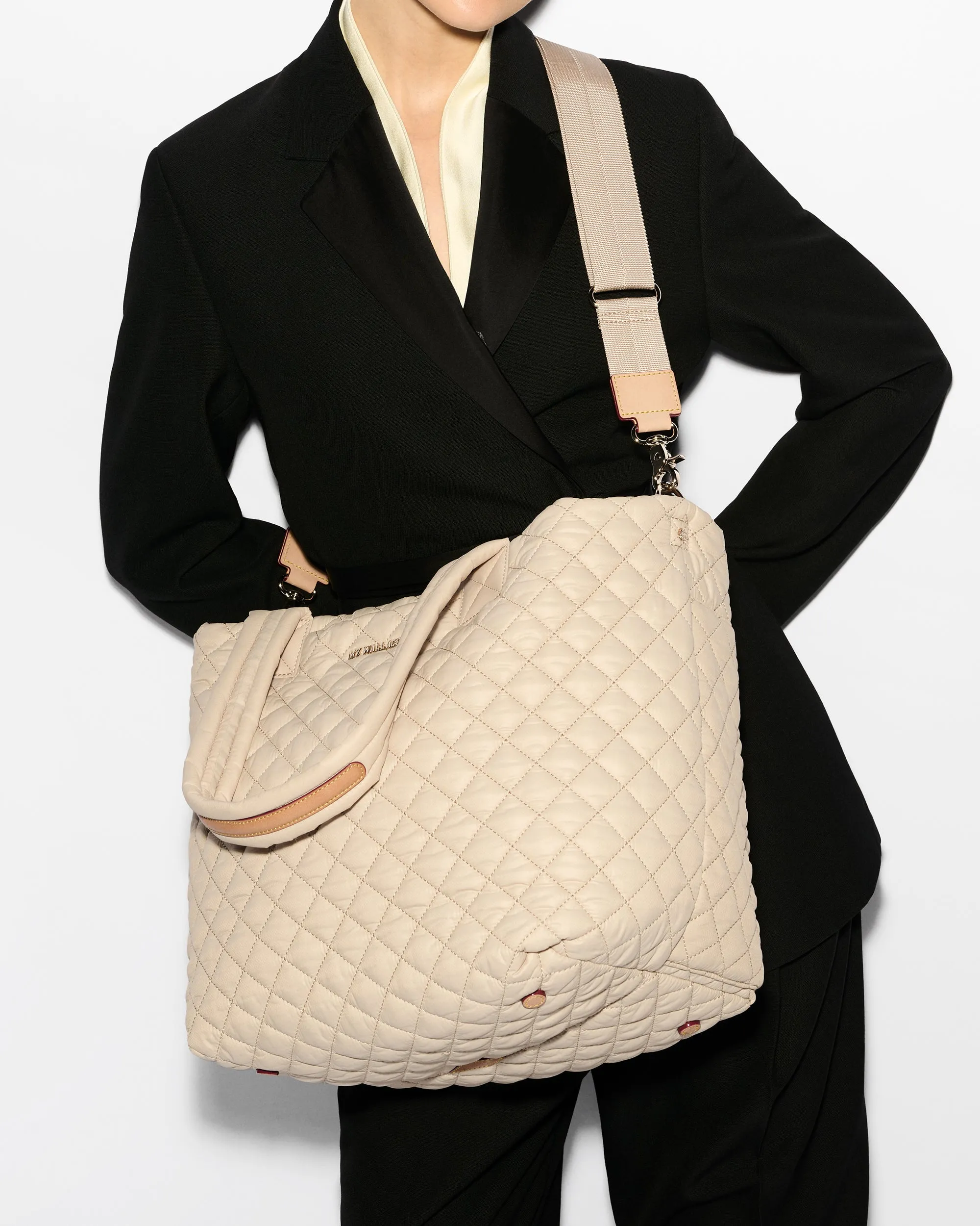 Buff Medium Metro Tote Deluxe