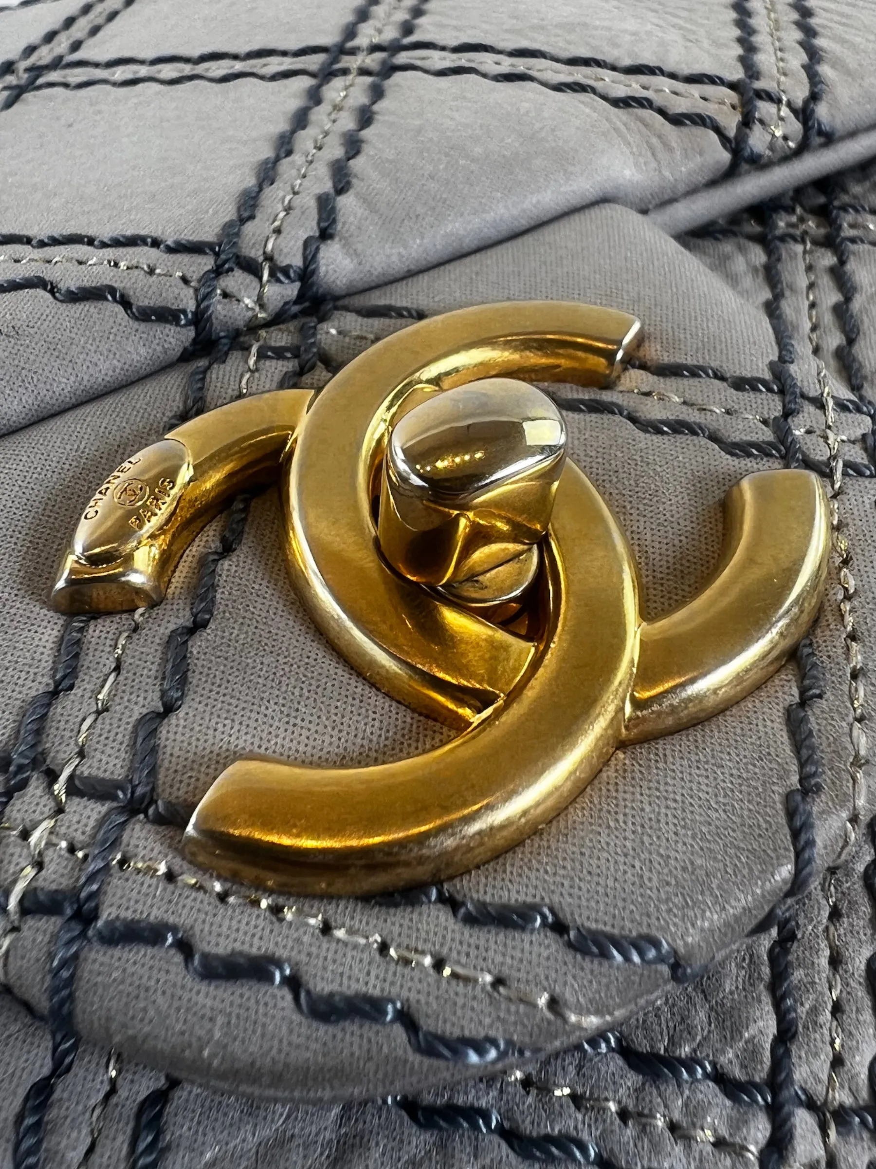 Chanel Powder Grey Quilted Leather Medium Stitch Flap