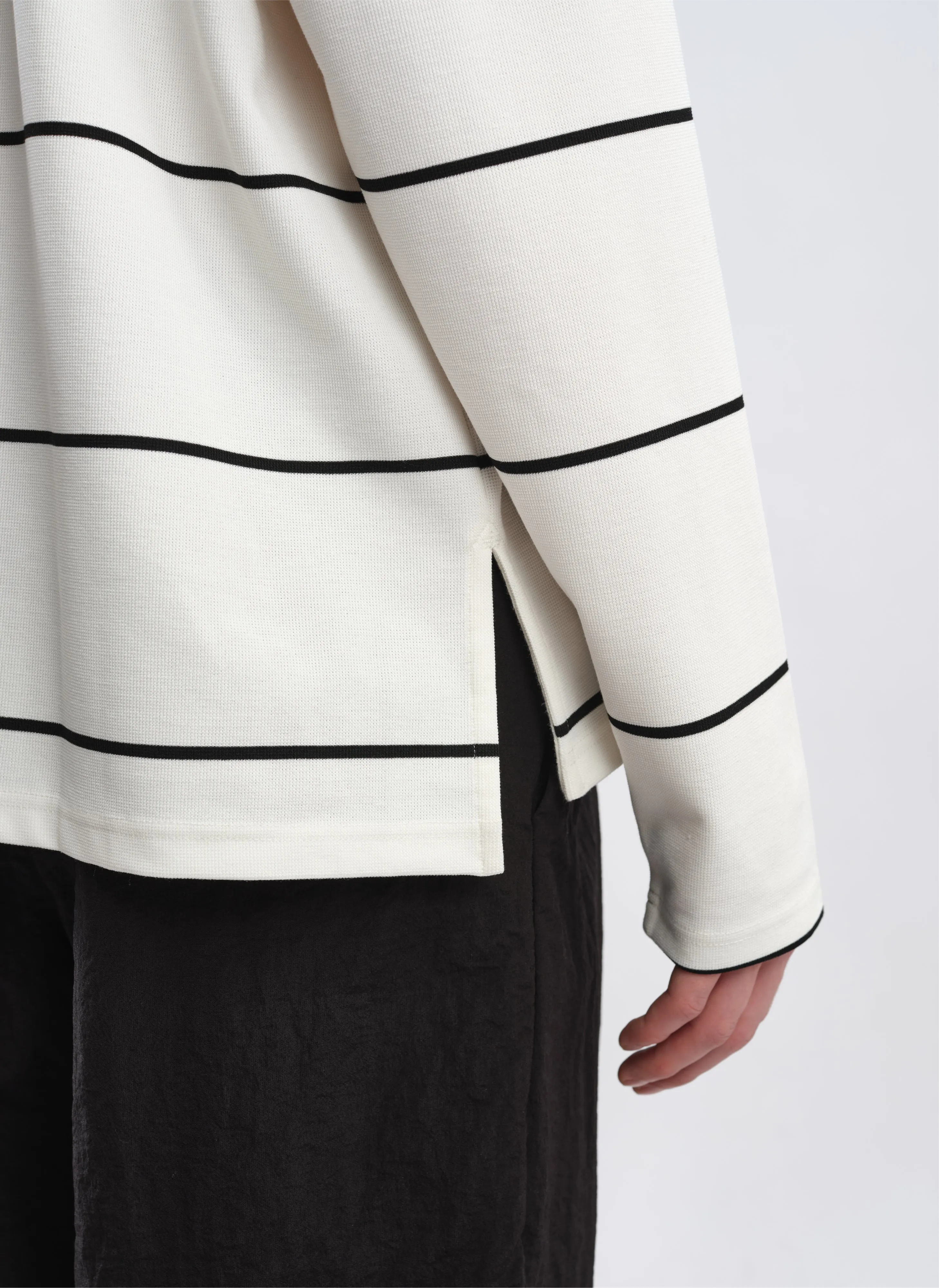 Jacquard Long Sleeves Border Top