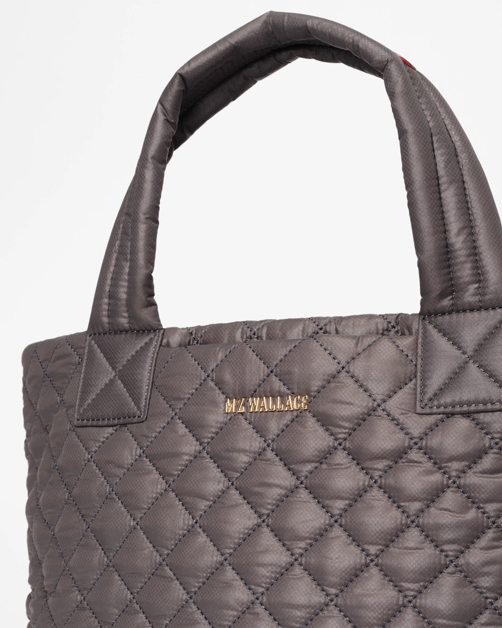 Magnet Small Metro Tote Deluxe
