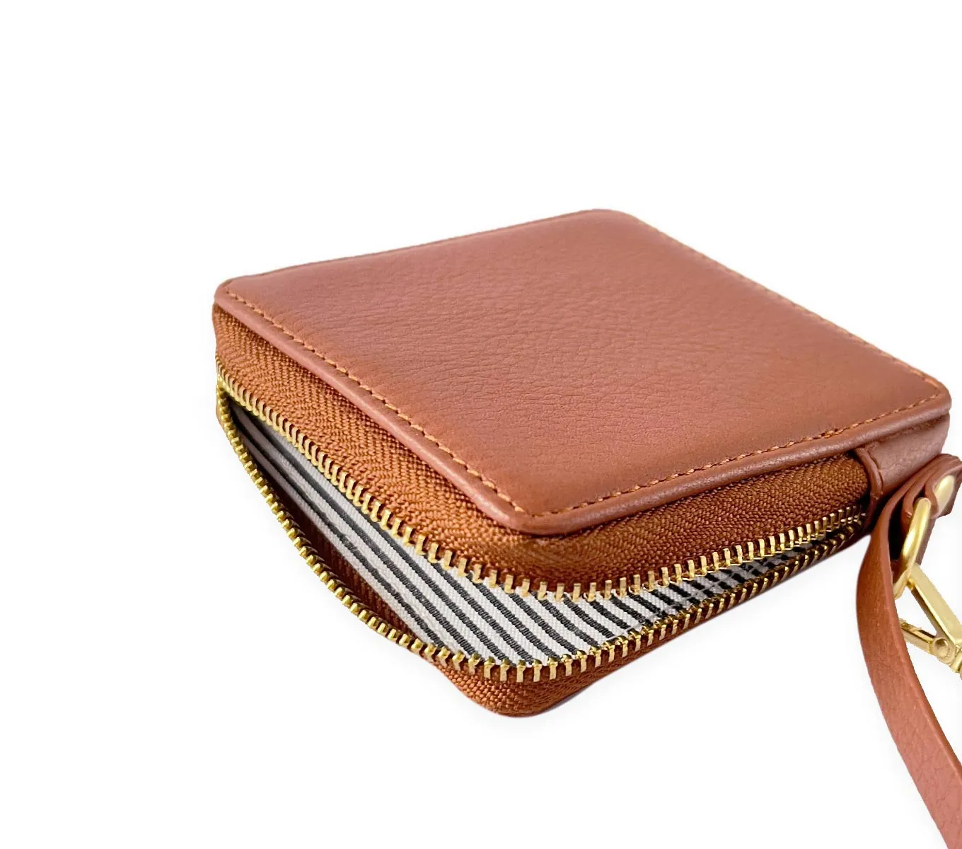 QUADRATE POUCH