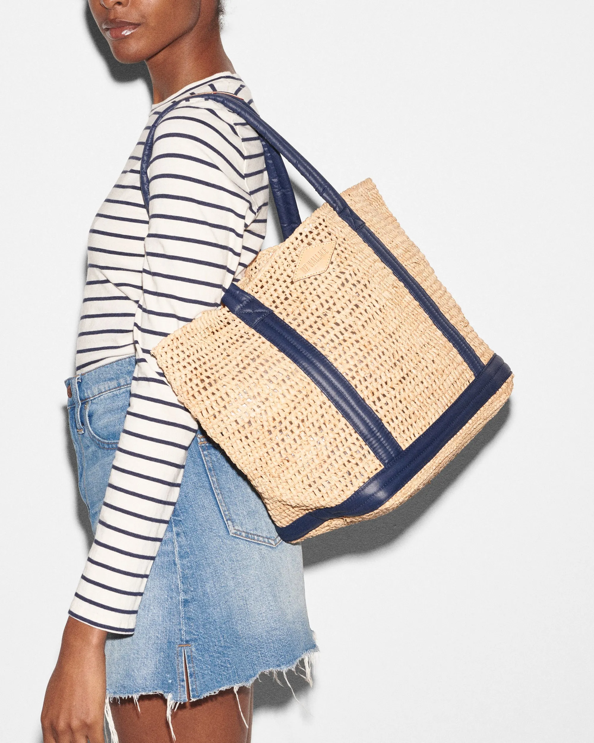 Raffia/Navy Medium Raffia Tote