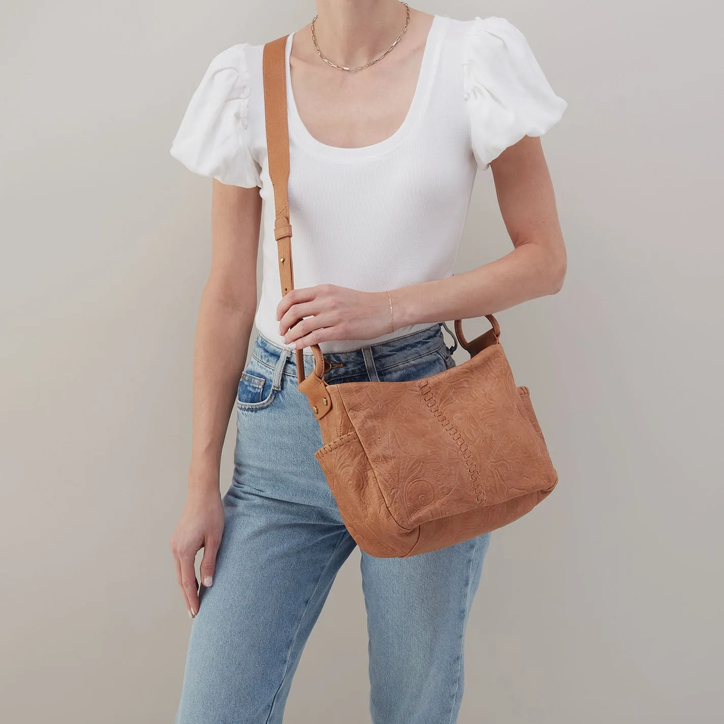 Sheila Crossbody In Tooled Embossed Leather - Saddle Tooled Emboss