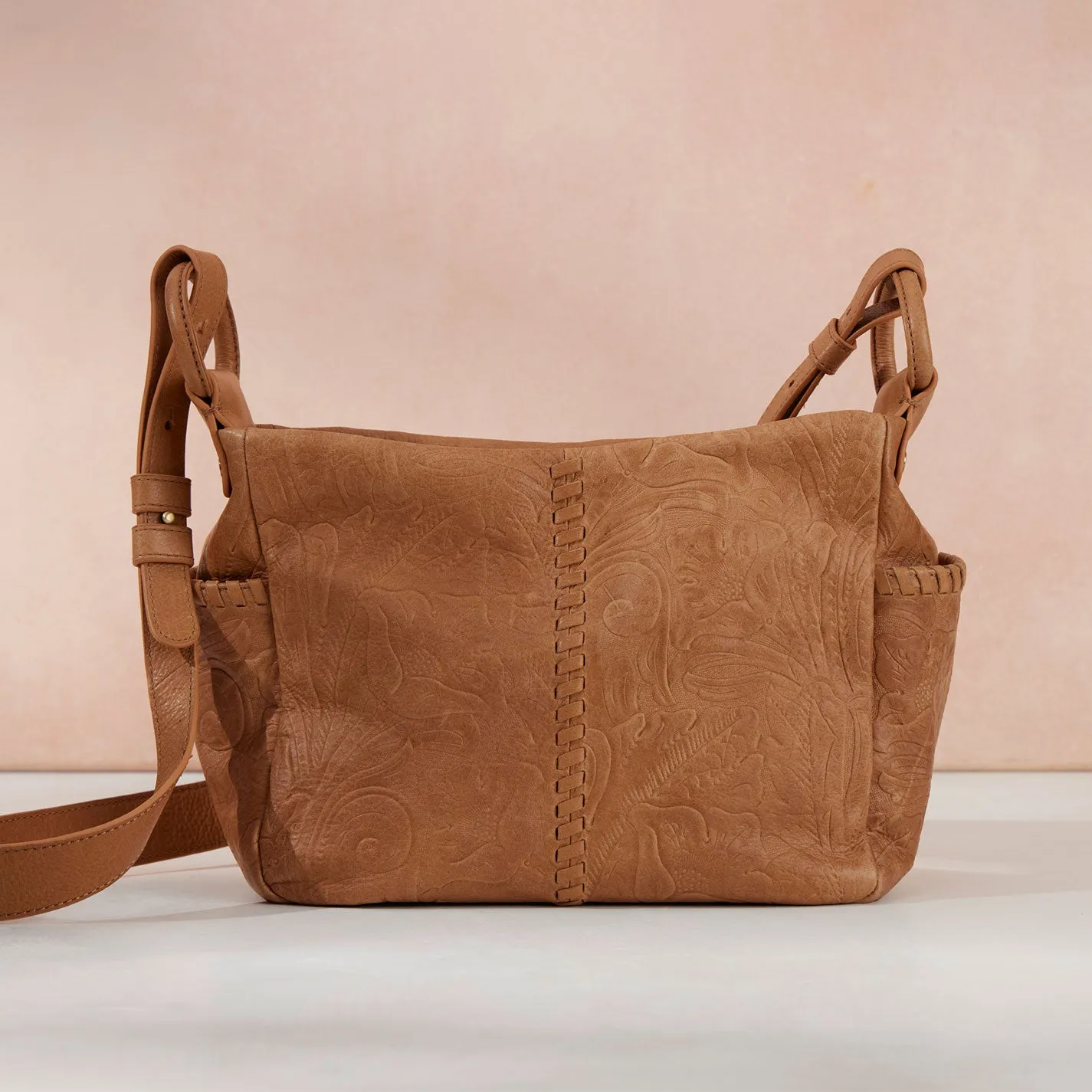 Sheila Crossbody In Tooled Embossed Leather - Saddle Tooled Emboss